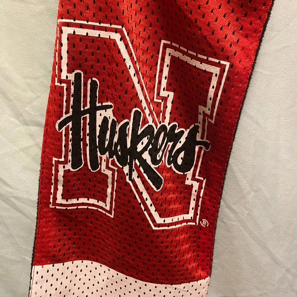 EUC Nebraska Huskers-scarf with pocket